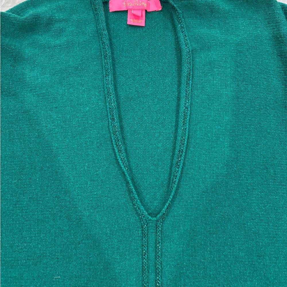 Lilly Pulitzer Teal V-Neck Sweater - Picture 2 of 3